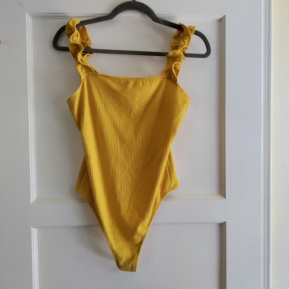 Elodie Tops - Ribbed Bodysuit